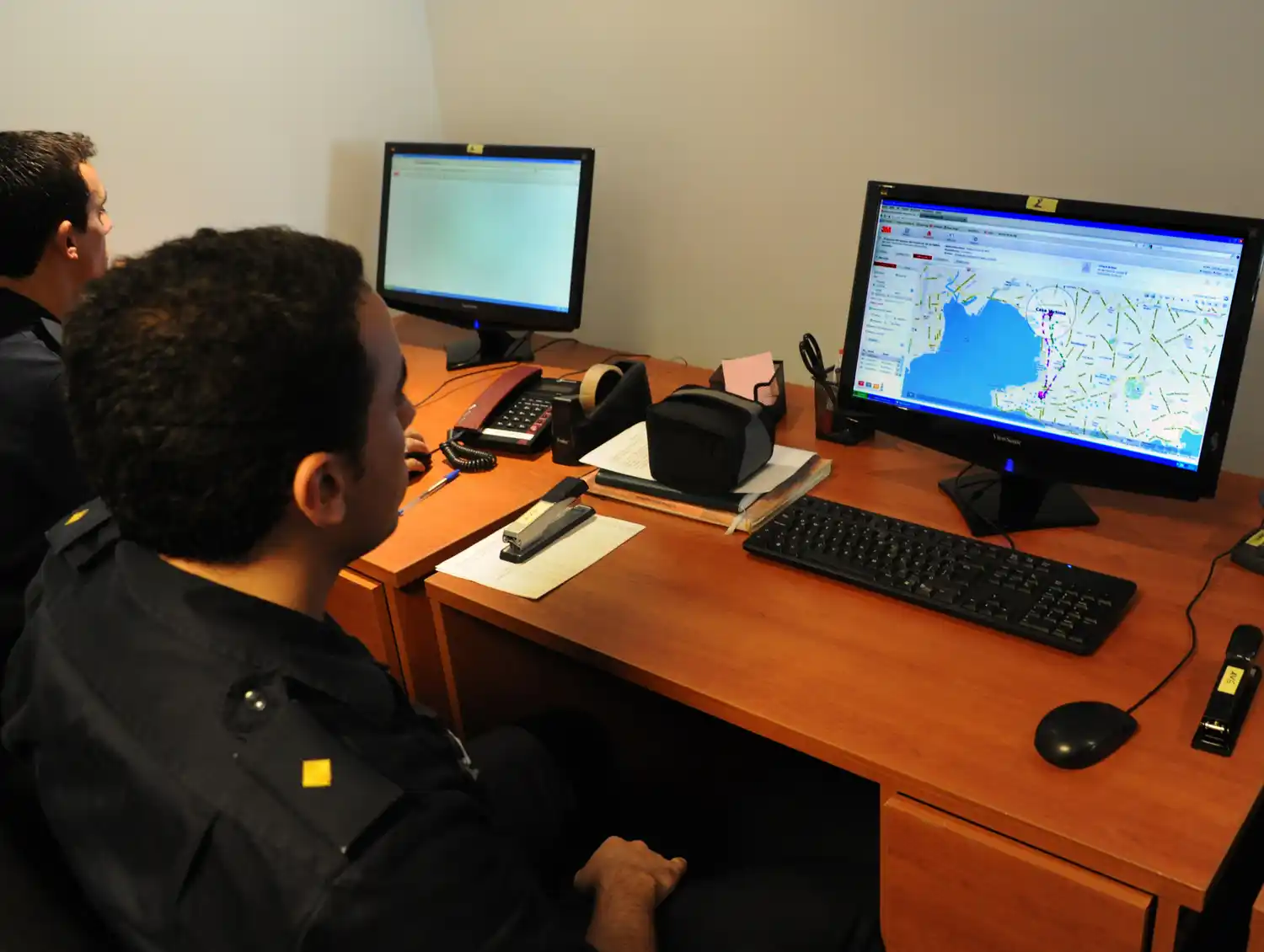 Pasan a disponibilidad al agente que no emitió el alerta de las tobilleras