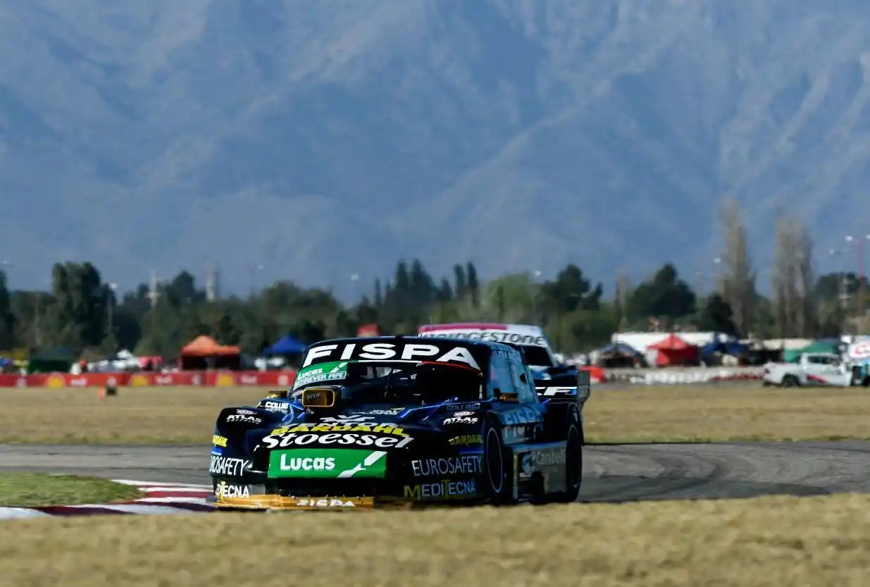 Santero dominó las pruebas de clasificación en el autódromo puntano.