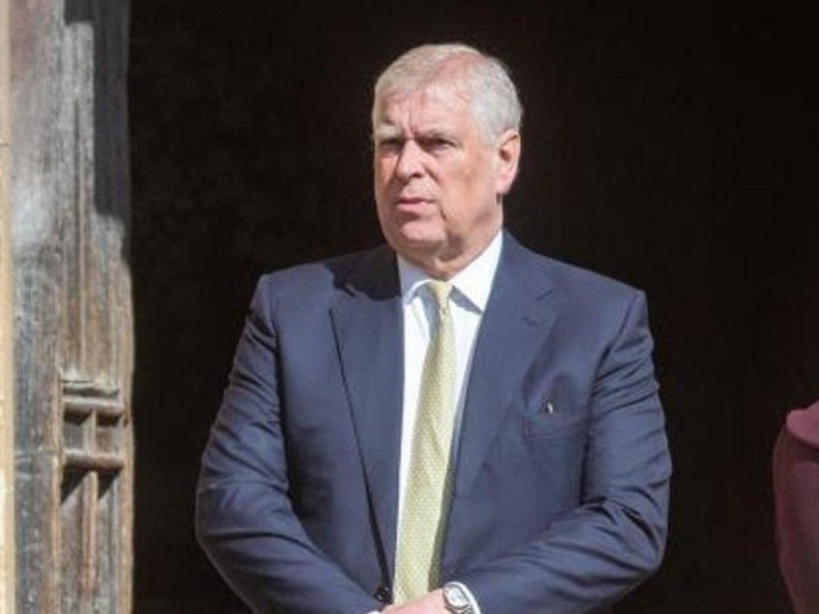 Príncipe Andrés de Inglaterra renuncia a sus títulos reales