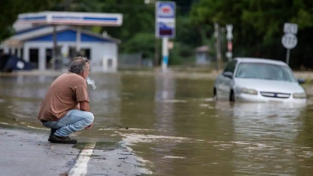 Inundaciones repentinas en Kentucky provocaron al menos 15 muertes