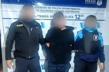 Atraparon a un sujeto en el momento en que robaba en el interior de una casa