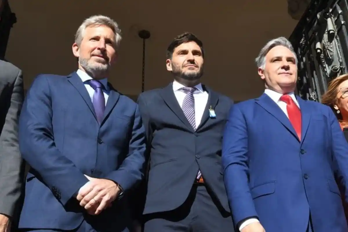 También lo hicieron los mandatarios de Córdoba y Entre Ríos.