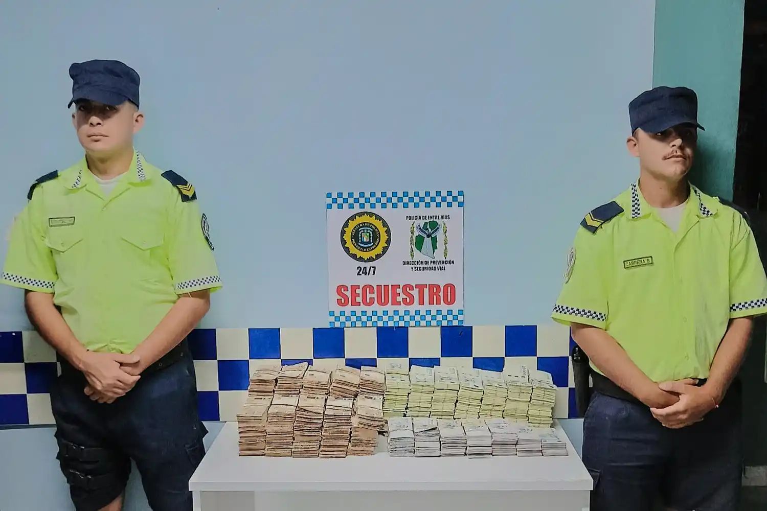 Importante secuestro de dinero en efectivo en el Puesto de Control Vial Paso Cerrito