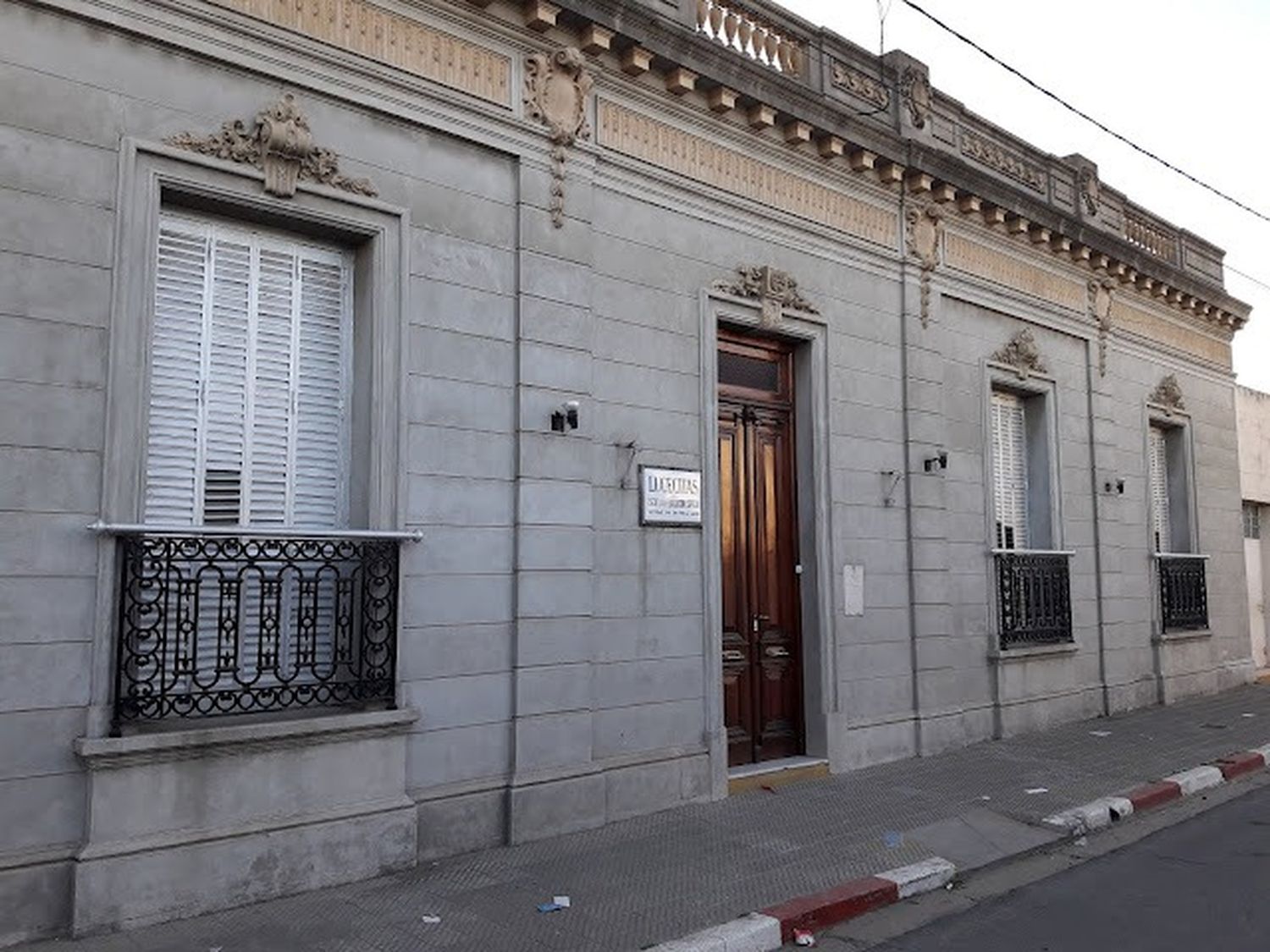 La institución atraviesa por un momento financiero difícil.