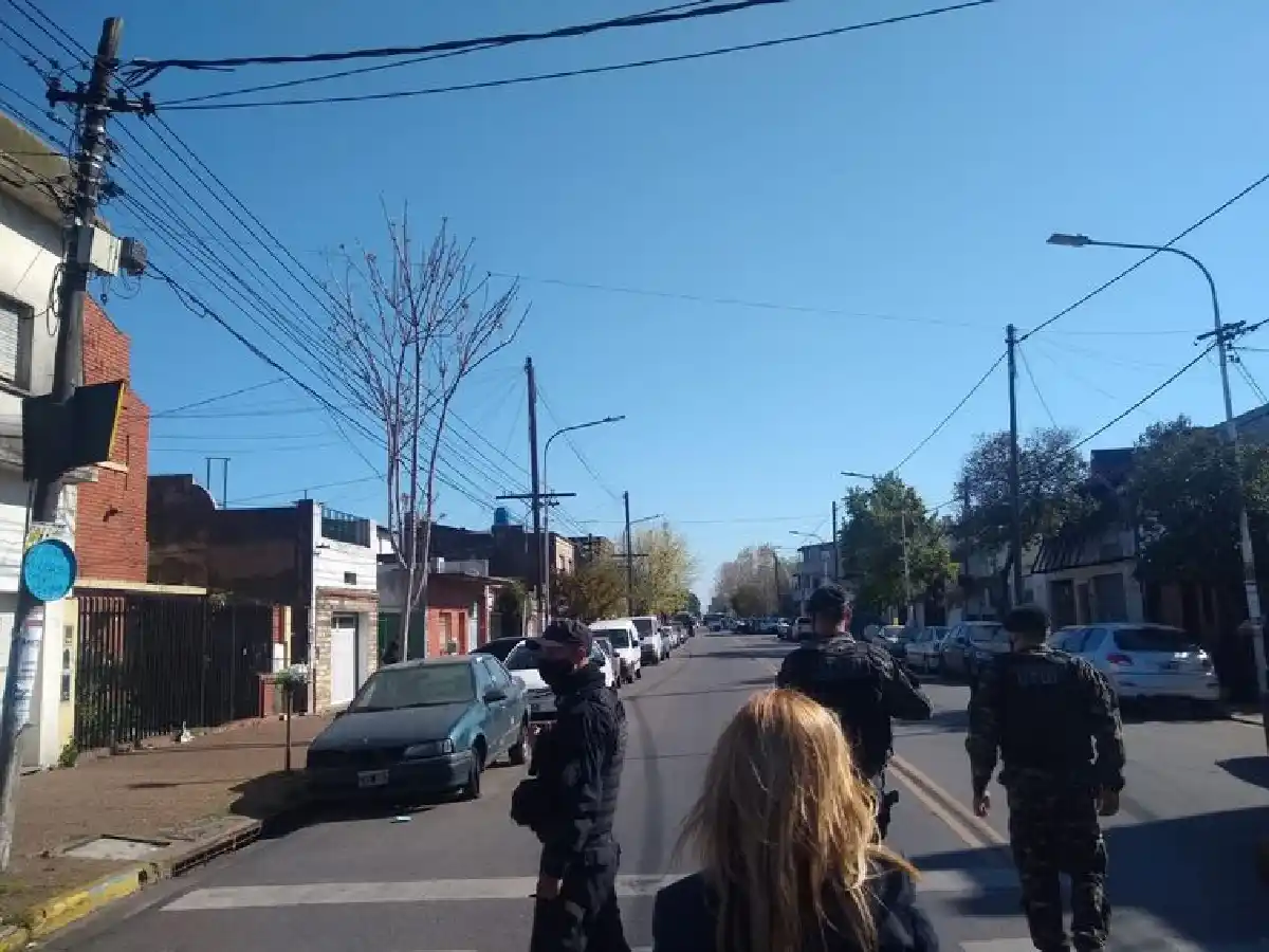 El secuestrador fue abatido y hallaron muerto al rehén
