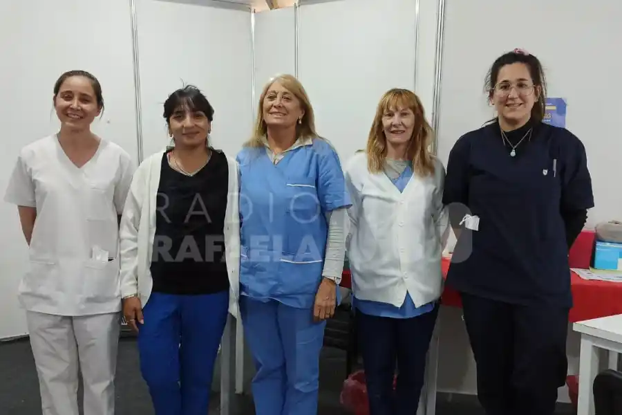 El equipo del Vacunatorio del Hospital