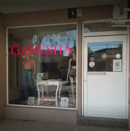 Roban en un negocio de ropa y amenazan con escrachar a las ladronas