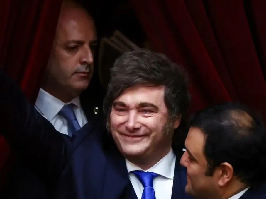 Milei abrió el año legislativo con anuncios y cruces.