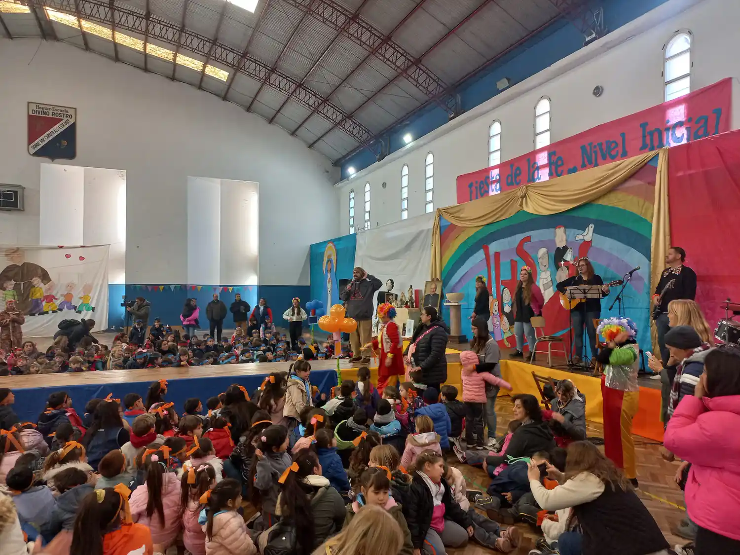 Junta Regional de la diócesis en el colegio Divino Rostro.