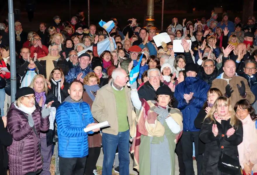 Más de 300 personas pidieron por la ley de extinción de dominio y el desafuero de Cristina