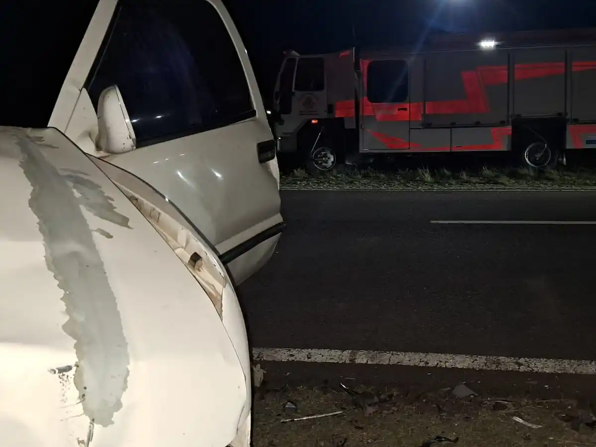 Choque fatal en Ruta 12: una mujer murió y tres personas fueron trasladadas a Gualeguay