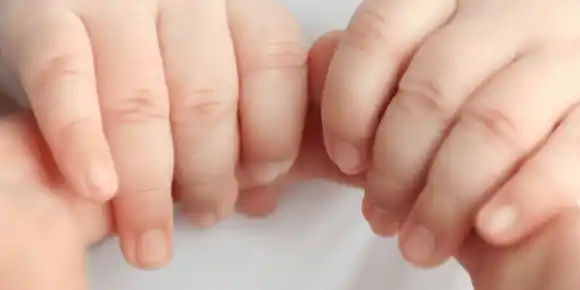 El ATERRADOR DIAGNÓSTICO de la niña Alma que lucha contra una RARA ENFERMEDAD