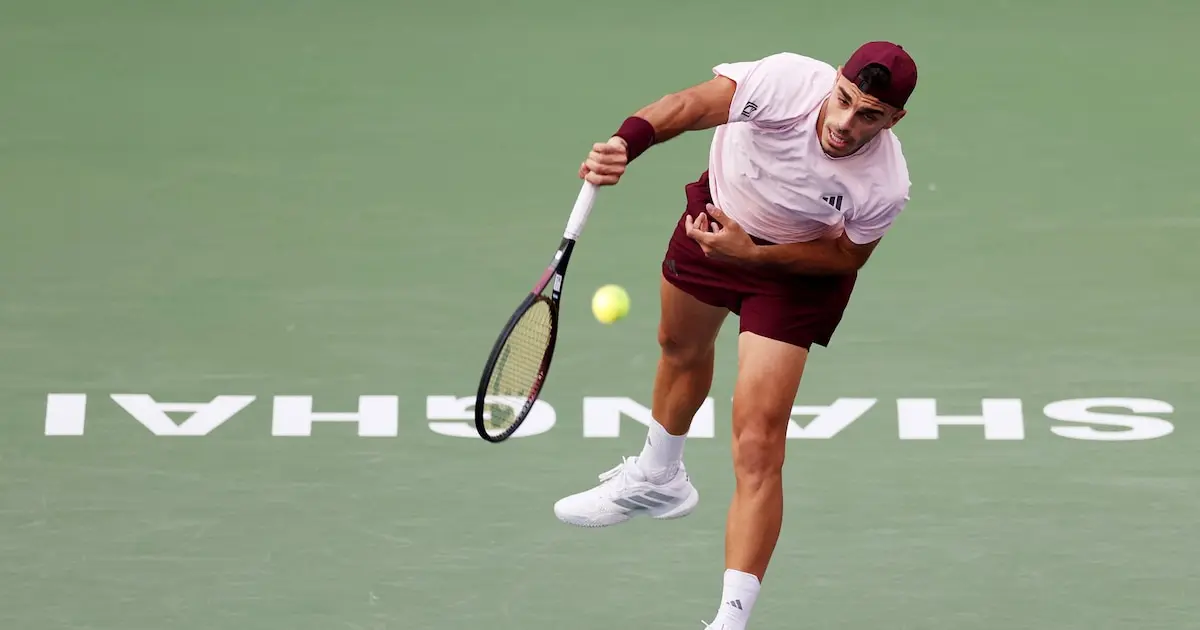 El ranking ATP se sacude con el ascenso de Sebastián Báez y la salida de Novak Djokovic del top ten