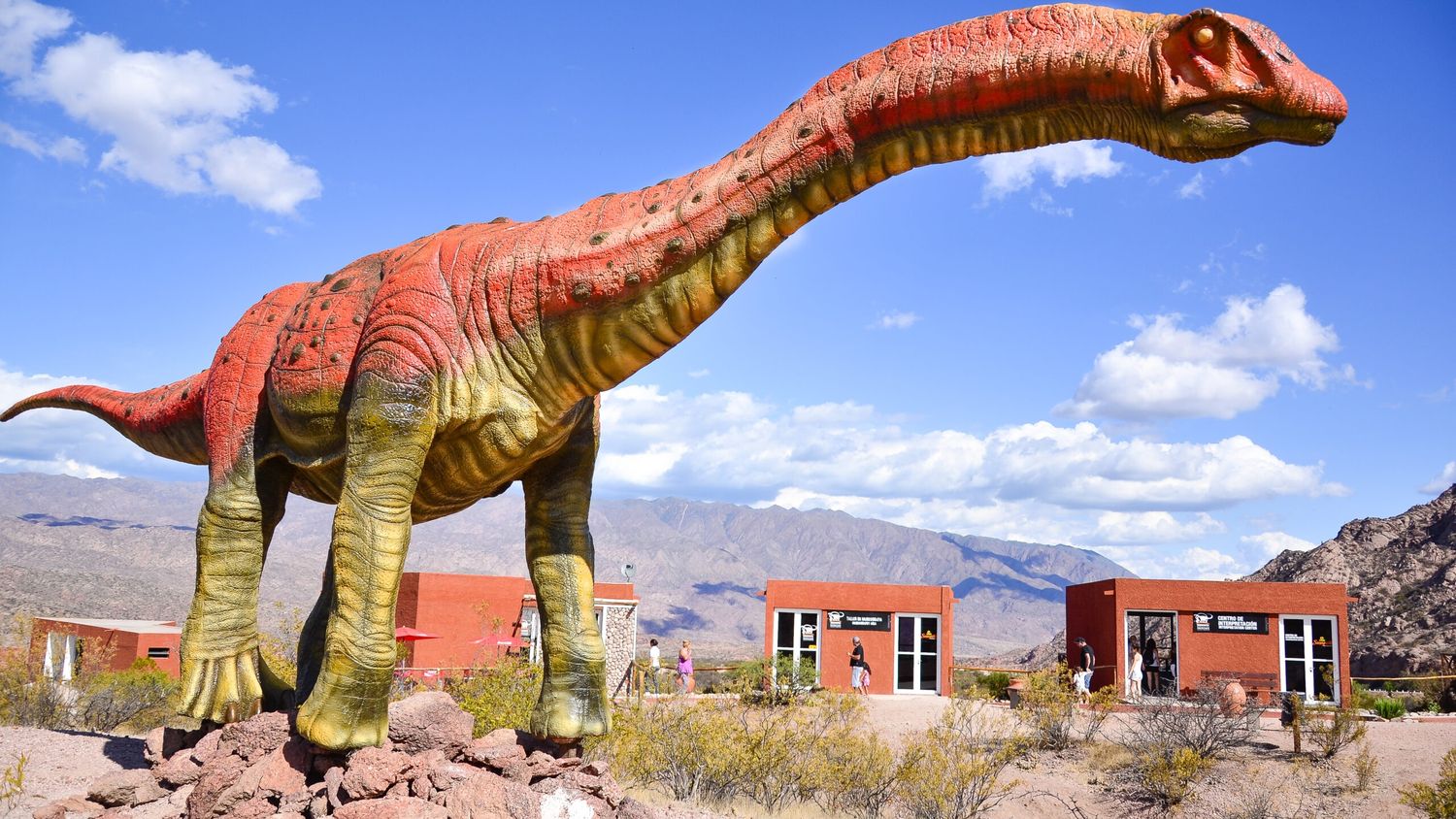 Parque de Dinosaurios de Sanagasta: el sitio riojano donde se hallaron nidos y huevos fósiles de hace millones de años