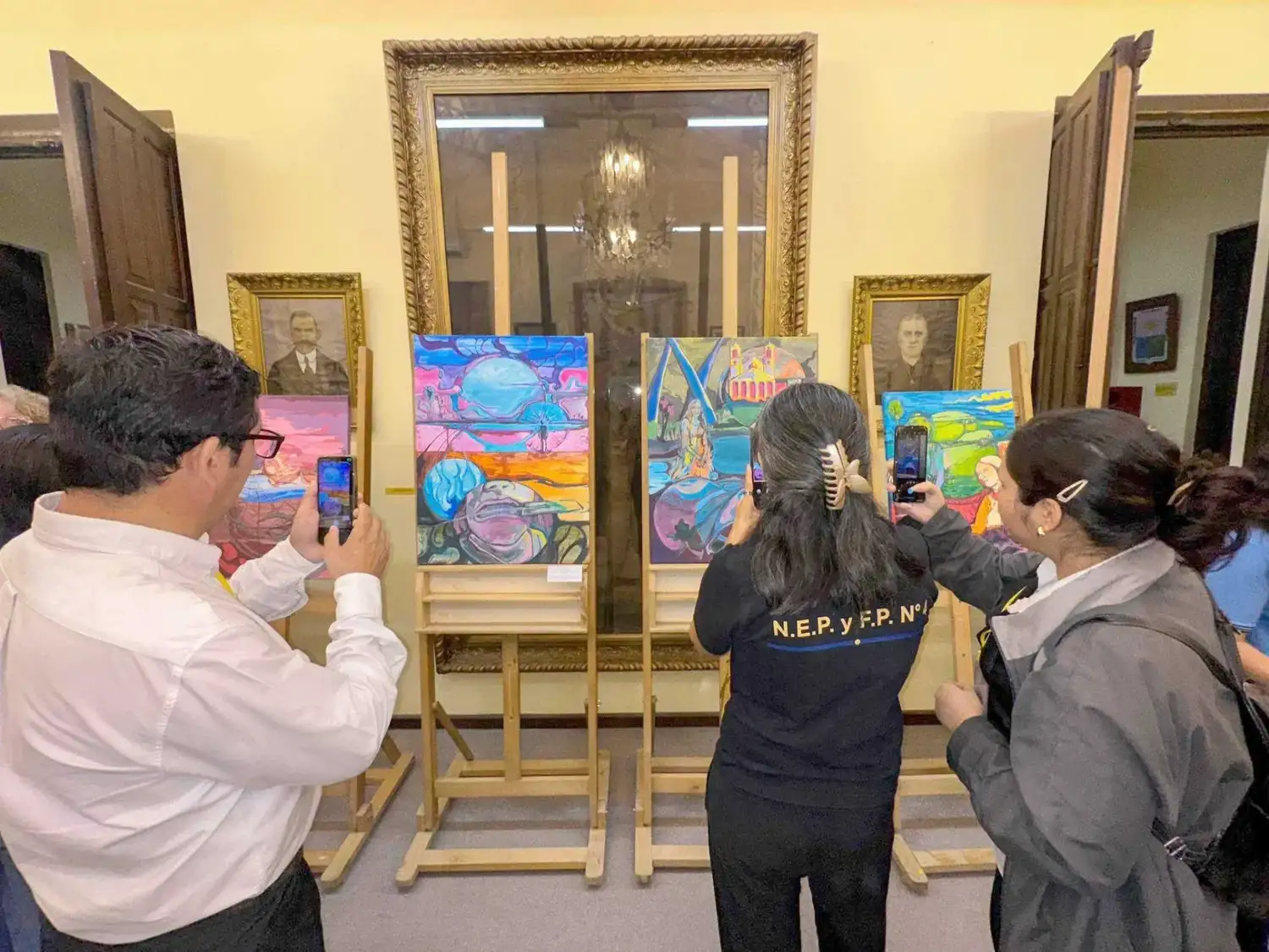 Una muestra del artista plástico Nino Valdés 
celebra el patrimonio cultural y natural de Formosa