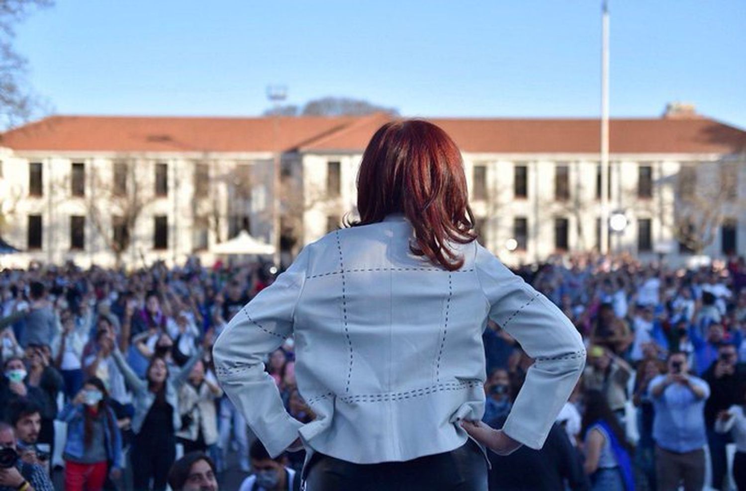 Cristina con jóvenes de La Cámpora: "El peronismo, le pese a quien le pese sigue hoy más vigente que nunca"