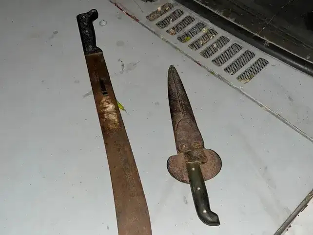 machete