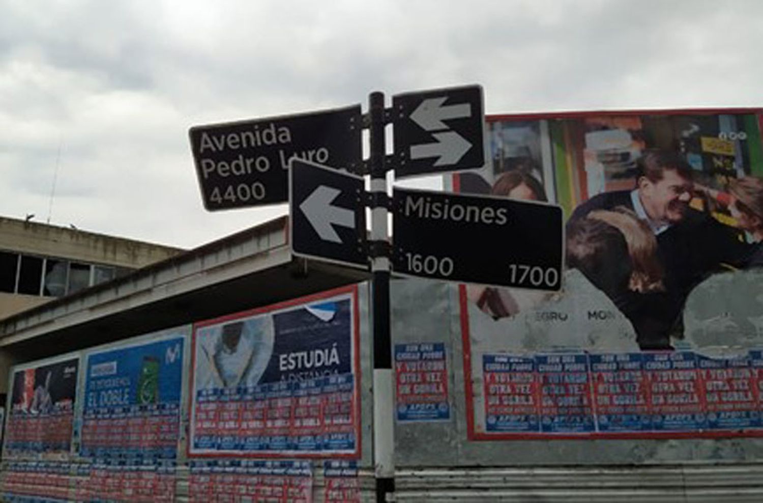 El Departamento de Publicidad labró casi 90 actas por los polémicos afiches