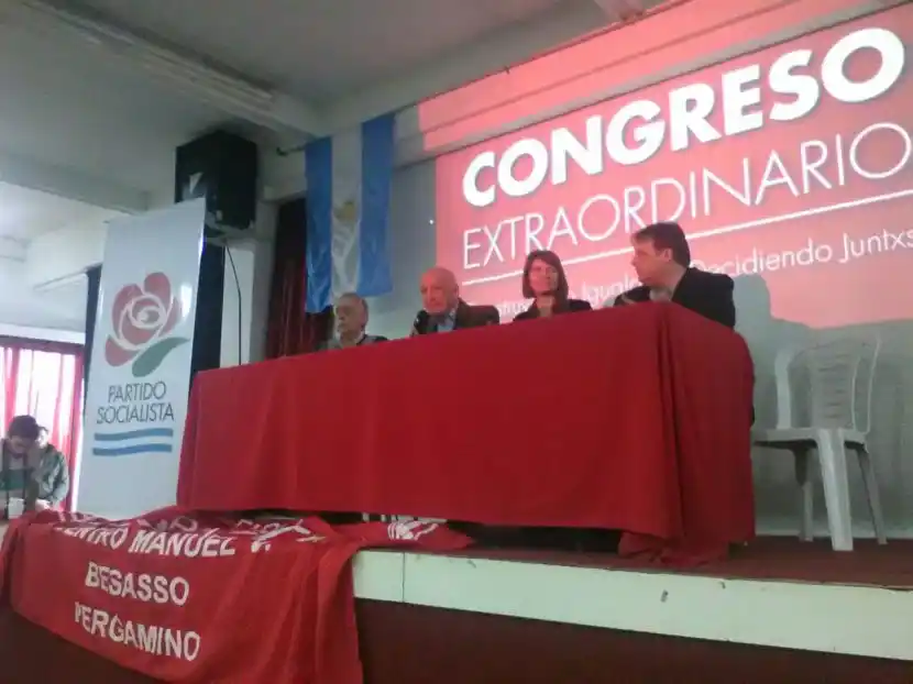 El socialismo bonaerense definió conformar un frente de "centroizquierda" y dio libertad de acción a nivel local
