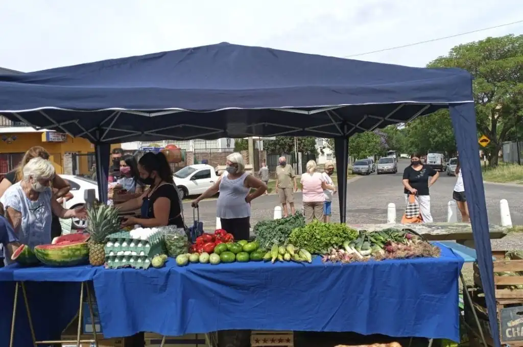 Rosario suma un nuevo Mercado Social en la plaza Libertad