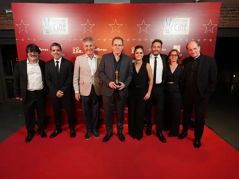 Emoción, homenajes y grandes triunfos en la 2ª edición de los Premios Martín Fierro de Cine