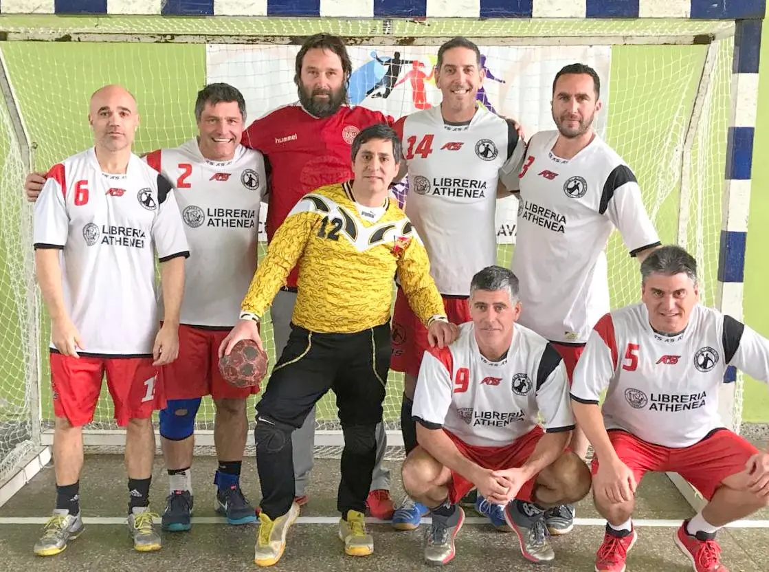 Maxihandbol: saldo positivo en encuentro en Olavarría