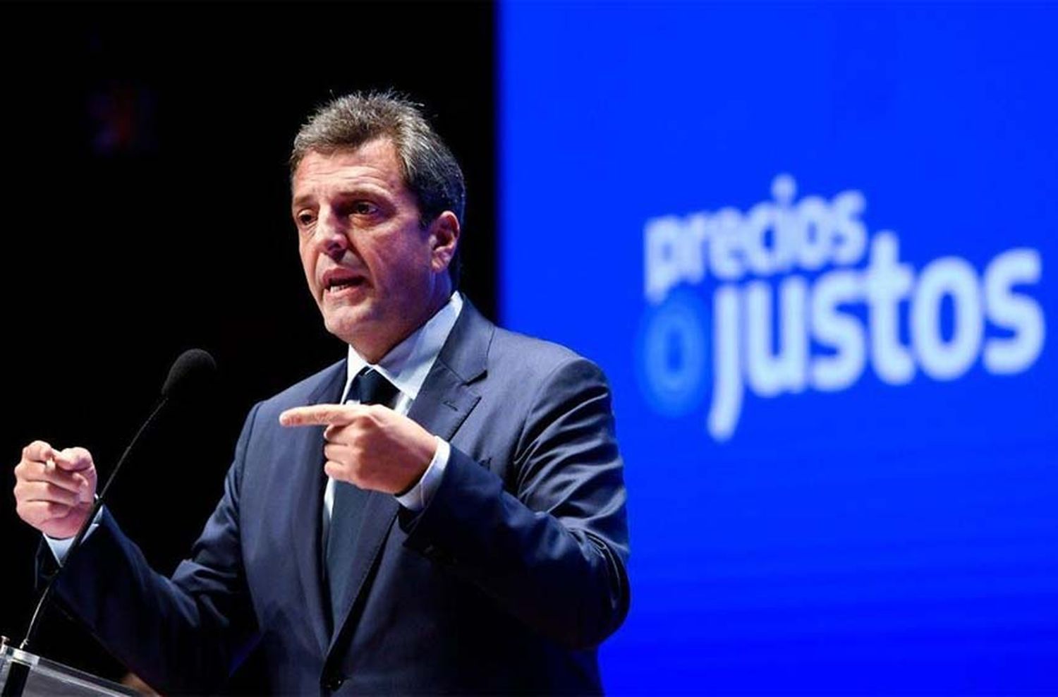Massa apuntó contra la oposición por «prometer que iban a eliminar Ganancias y lo duplicaron»