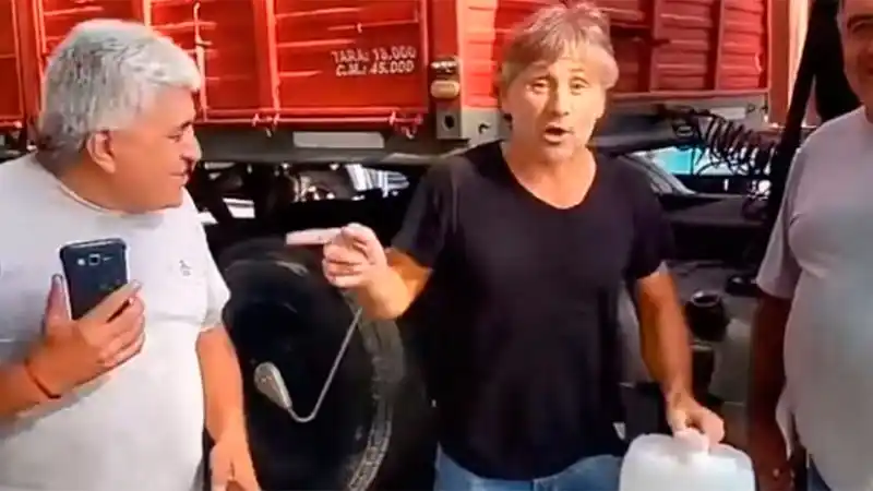 Marcos Di Palma sin gasoil en el camión por correr picada