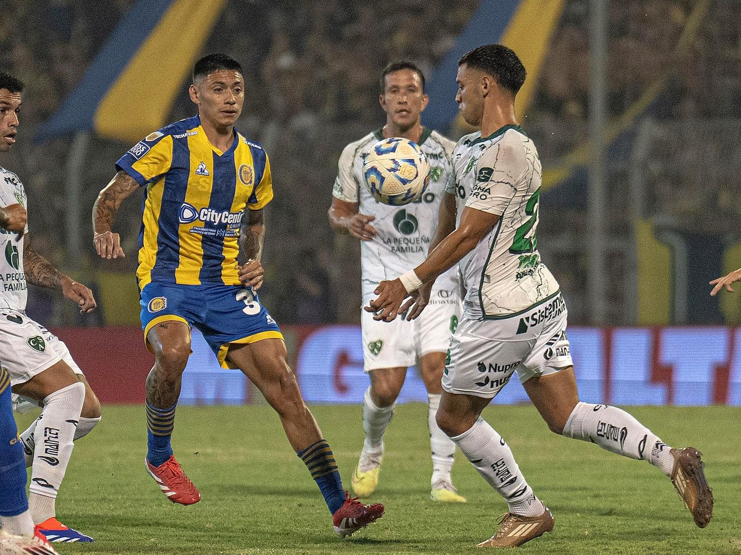 Rosario Central quedó en la cima de la zona B.