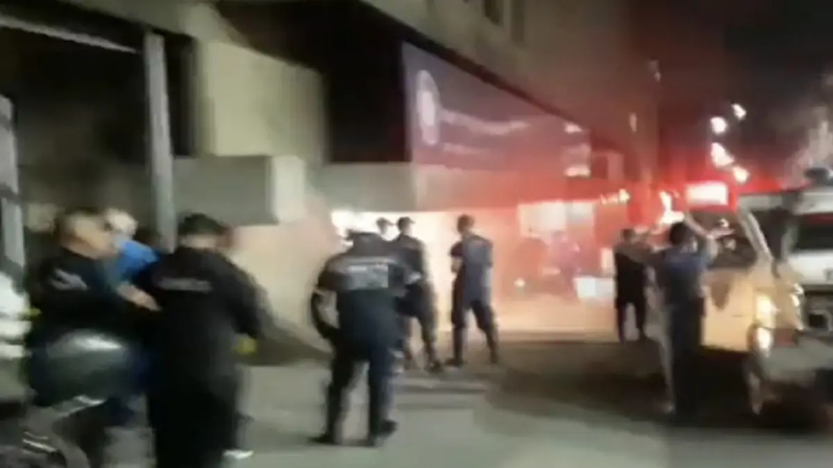 ¡QUE NO SE QUEMEN LOS REALES! Reportan incendio en sede del BCV este #21Jul