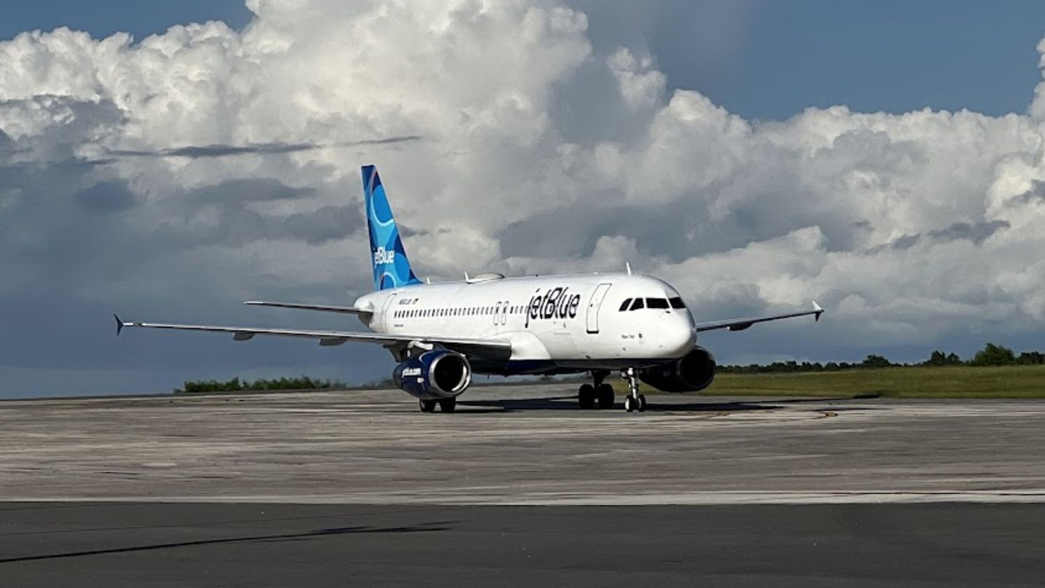 ¿Vacaciones con lluvia? JetBlue Vacations ahora ofrece reembolsos