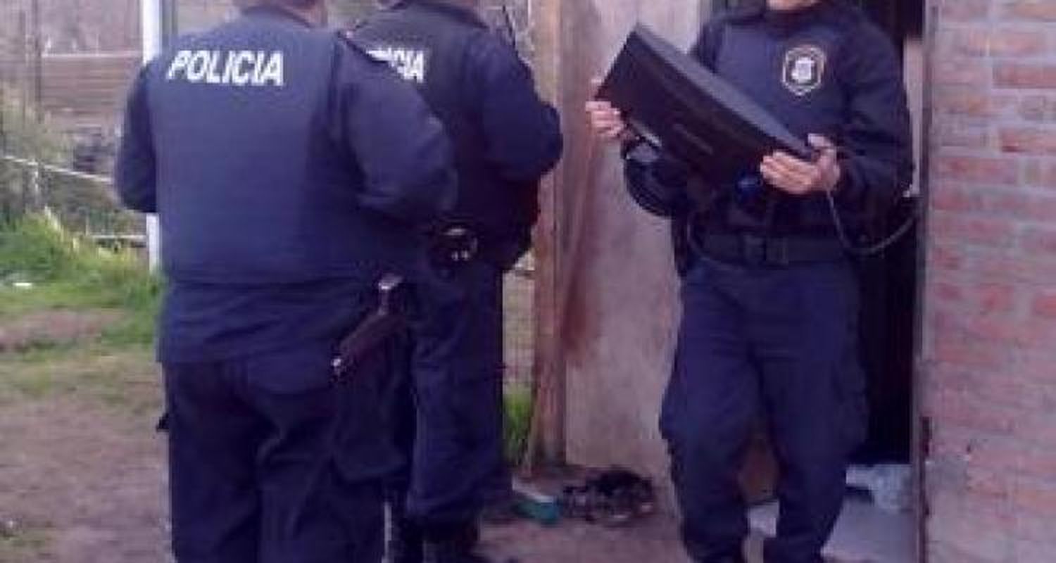 Recuperan elementos robados