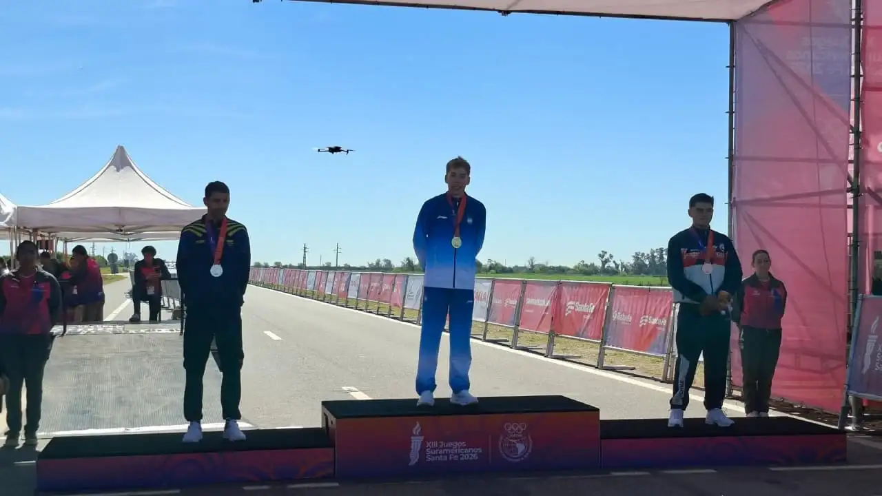 Otro oro argentino en Rafaela: Mateo Kalejman ganó la contrarreloj de los Suramericanos - 1