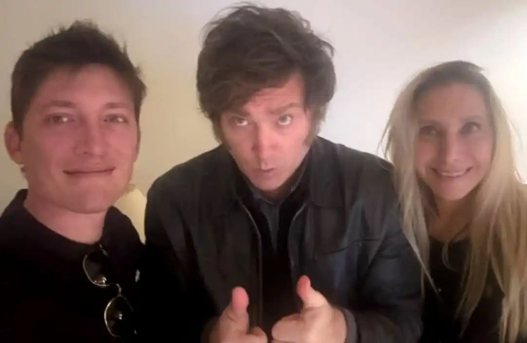 Milei cierra el año en Carajo