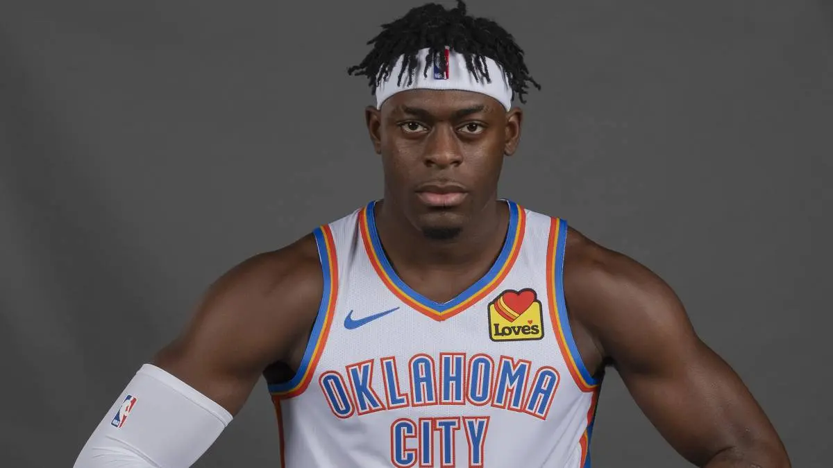 La singularidad de los contratos NBA: Dort juega pero no entrena