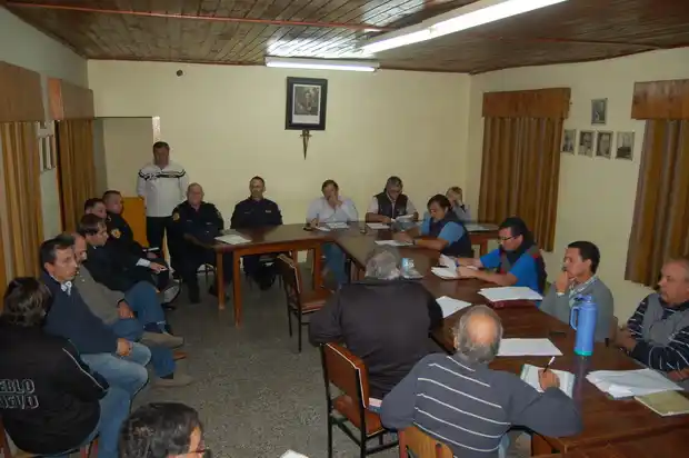 Por la Marcha al Puente, el 27 de abril no habrá  actividad en las canchas
