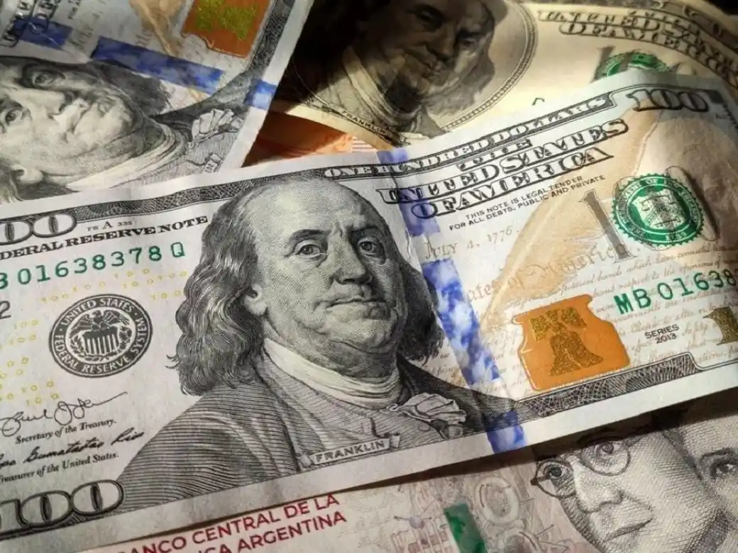 La deuda externa creció 10 puntos en 2025 y llegó a representar casi la mitad del PBI