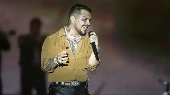 Nodal niega que Cazzu o su familia estén implicados en el robo que sufrió en Argentina