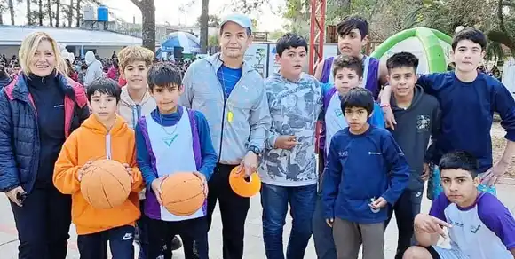 Lanzamiento del programa municipal Red Deportiva Social