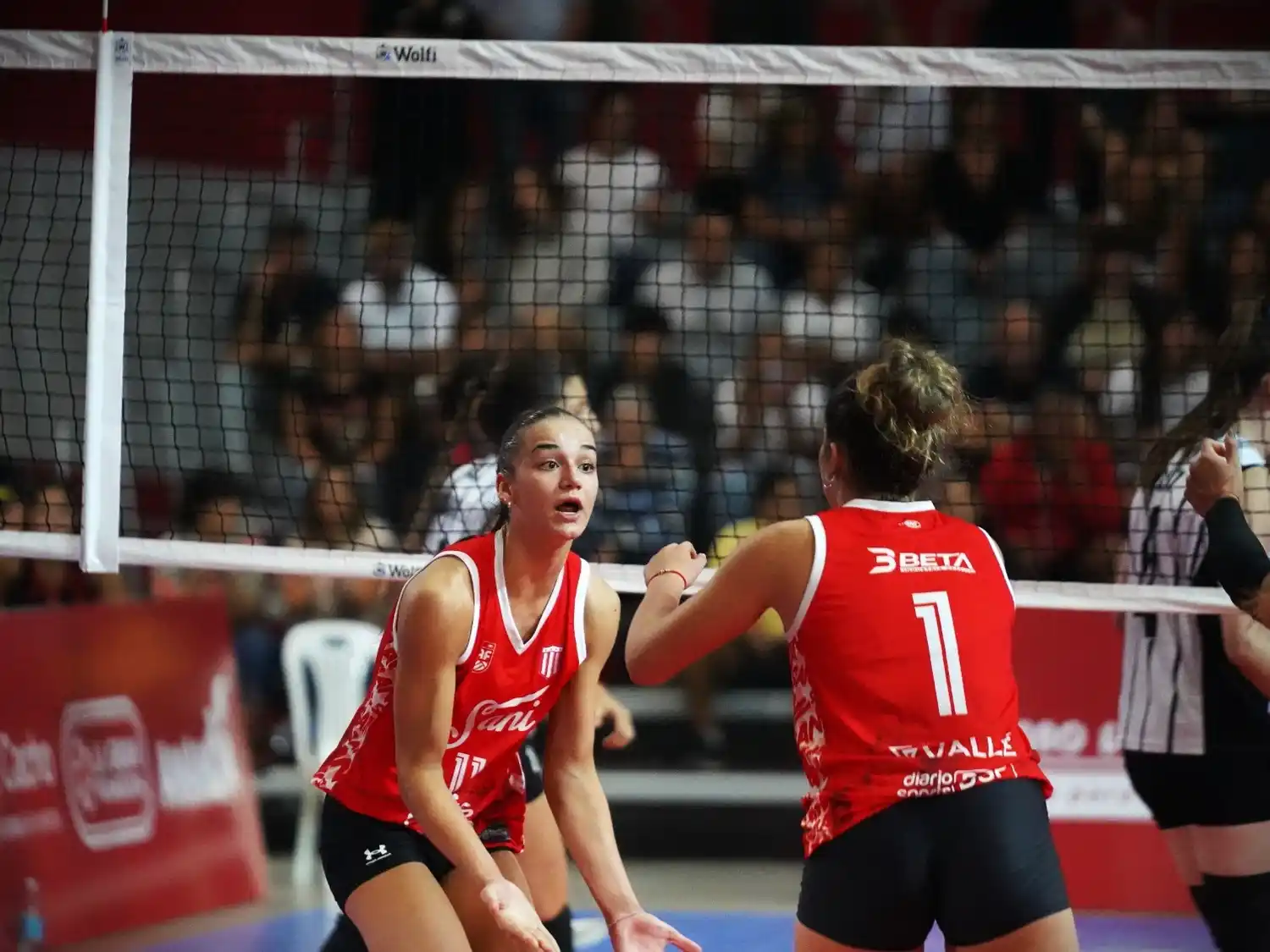 San Isidro va por la épica en La Plata.