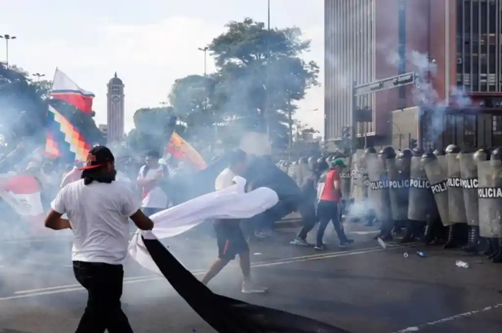 Perú: miles de manifestantes se concentran en Lima y exigen la renuncia de Dina Boluarte