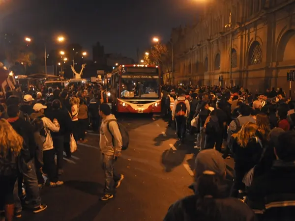 Paro de trenes: La Fraternidad levanta la medida de fuerza si les depositan el aguinaldo