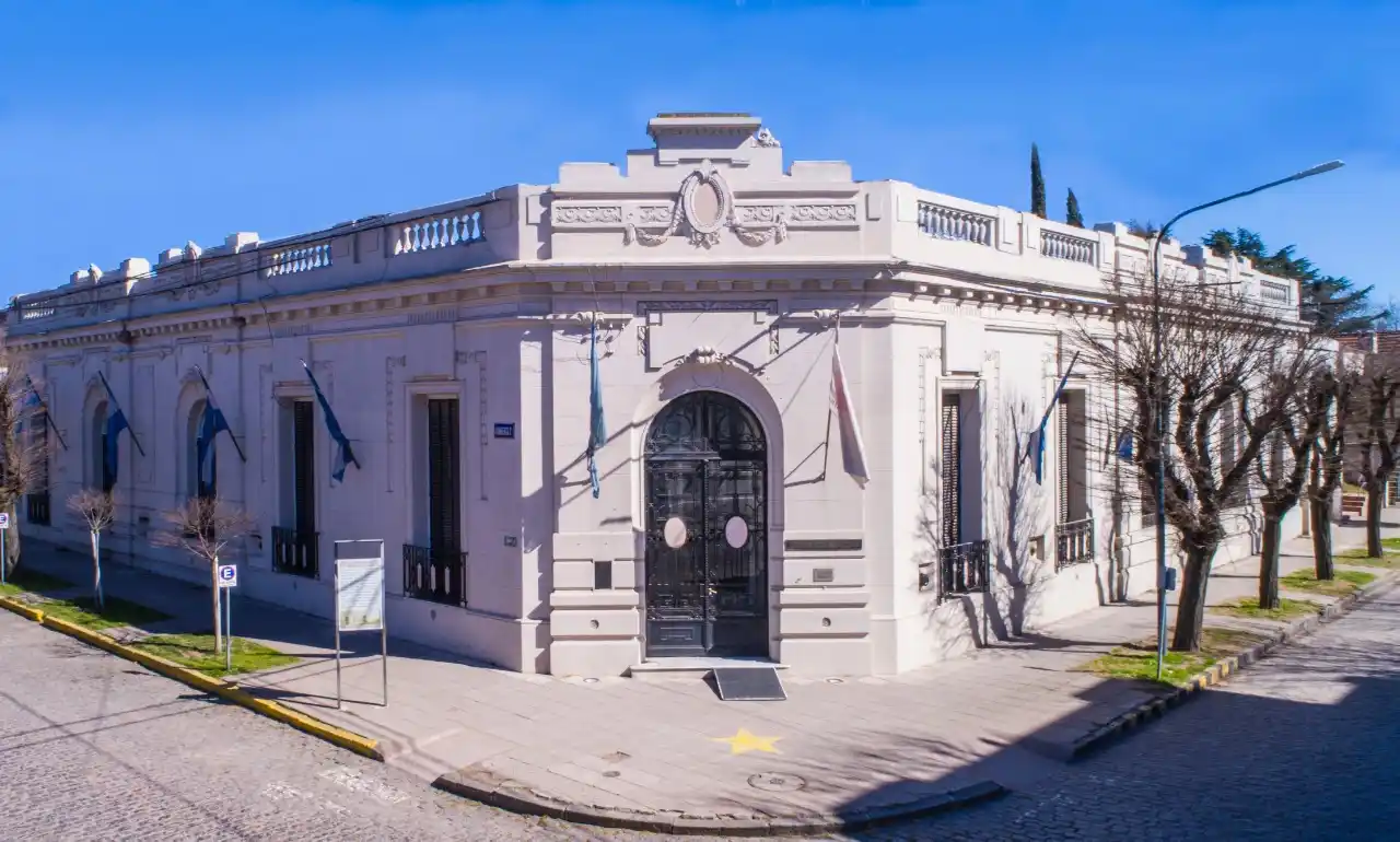 Comienzan los festejos por el 136º Aniversario de Pigüé: Habrá acrobacias aéreas y concursos de vidrieras y carrozas