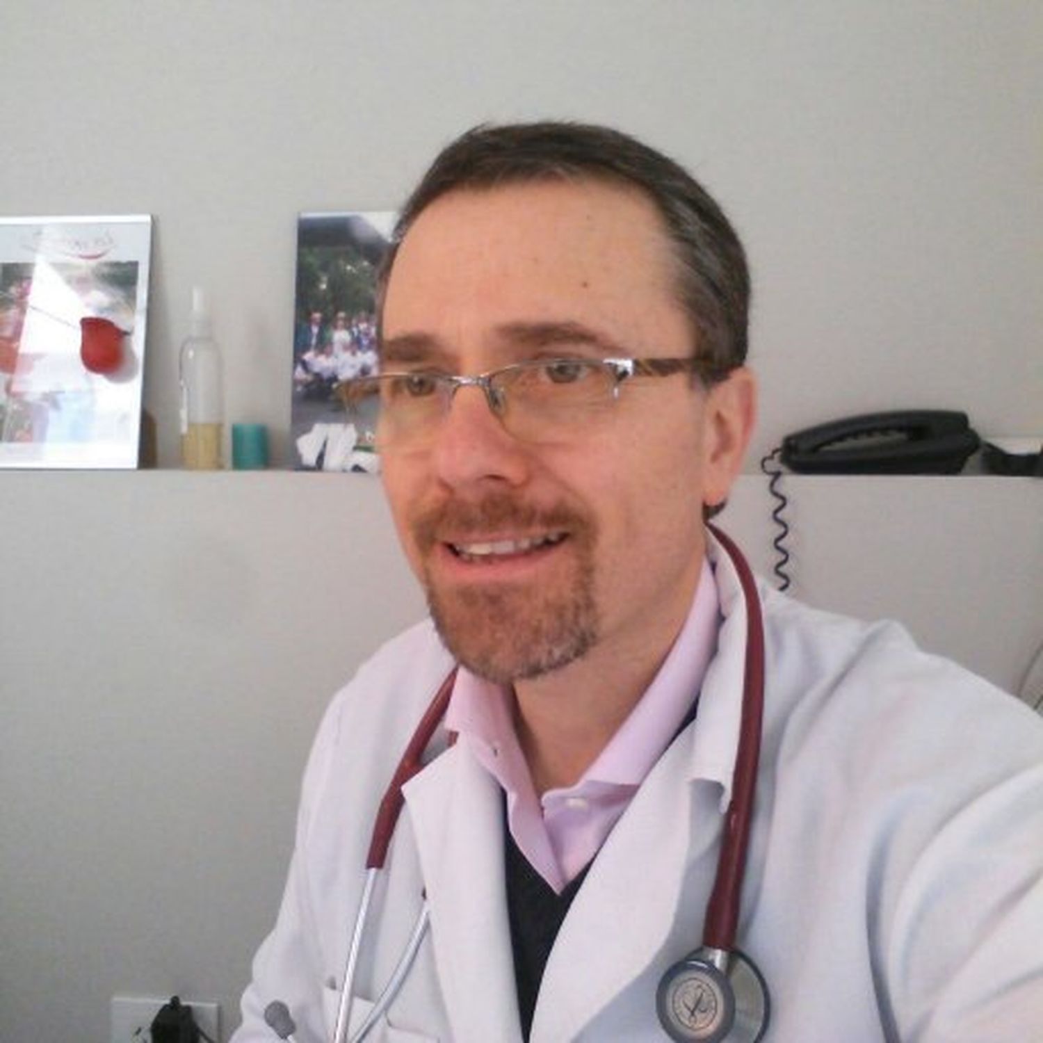 Se estudia la relación de pacientes con covid y distintas cardiopatías