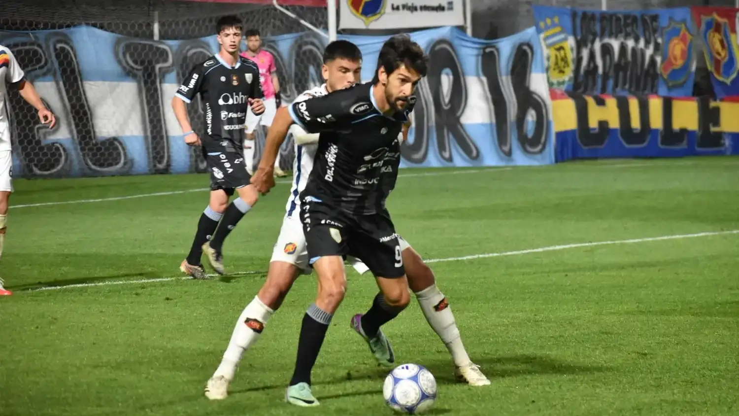 Atlético contra Colegiales - 1