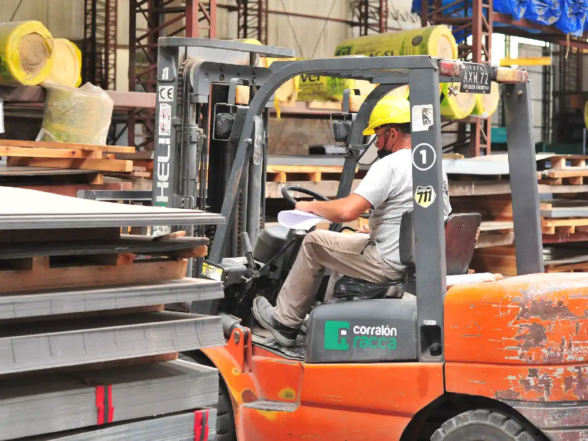 Por el dólar, corralones y ferreterías sufren  aumentos y falta stock en algunos productos   