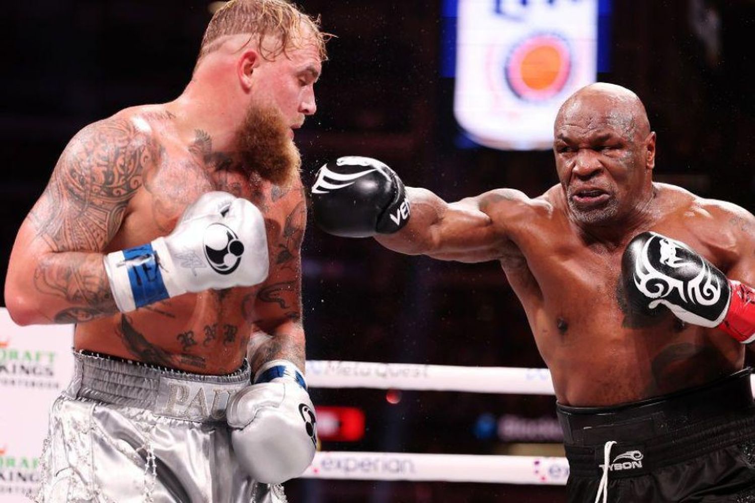 A Mike Tyson no le fue bien contra Jake Paul: cayó por puntos en su regreso al boxeo tras 19 años