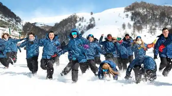 Bariloche anunció el regreso de los viajes de  egresados para agosto