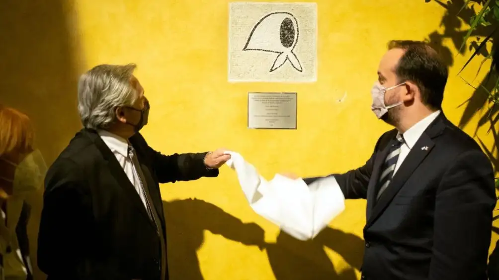 En Roma, el Presidente homenajeó a las Madres y Abuelas de Plaza de Mayo
