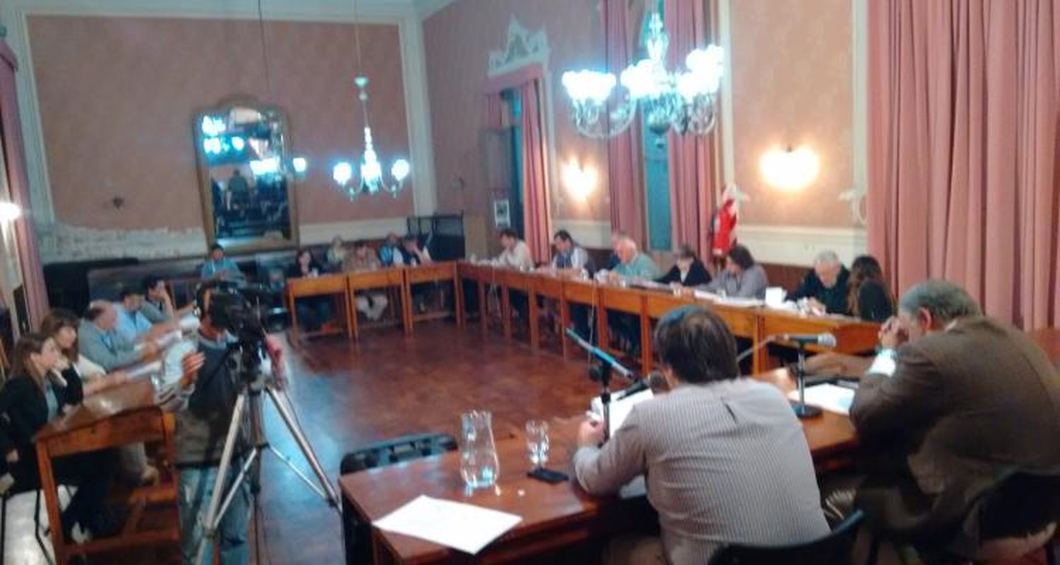 Sin discusiones y con homenaje a Perón, pasó la sesión del Concejo Deliberante